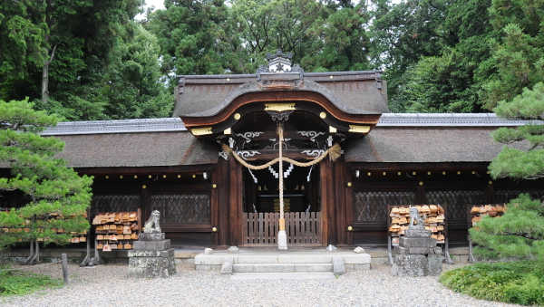 honden prayer hall of Umenomiya Taisha
