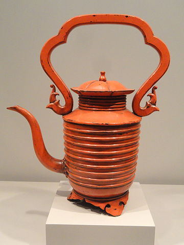 hot water pot in red lacquer