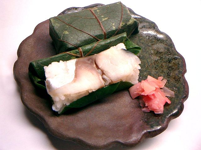 Kakinoha sushi